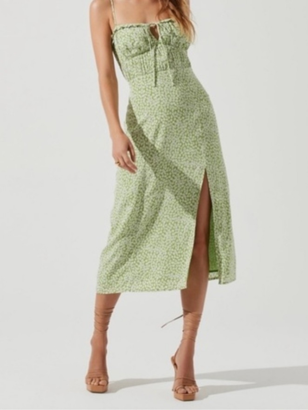 Astr the Label Womens Avalee Green Ditsy Floral Midi Dress Small Milkmaid Cutout